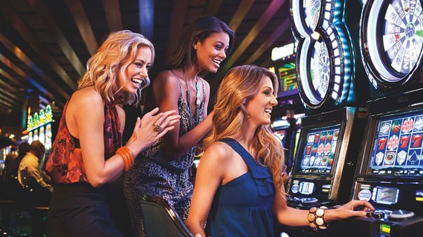 mmm33 APP ဖြင့် Live Casino နှင့် Sportsbook ကစားနည်း